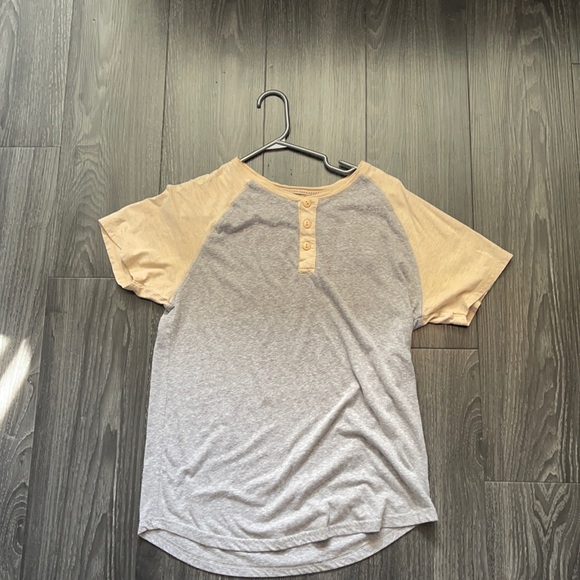 Men’s shirt medium US - Picture 1 of 3